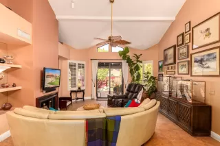 Photo #3: 6141531 Listing