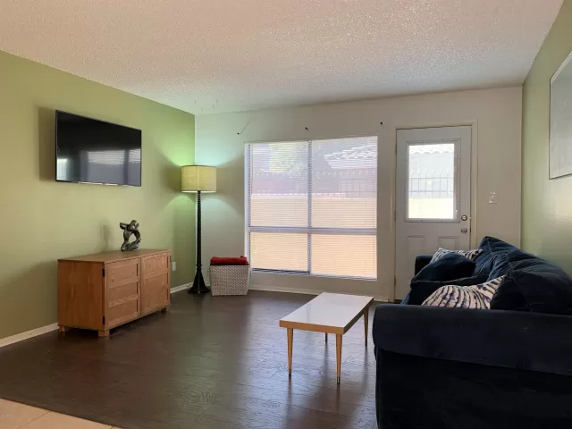 MLS: 6141758 Condo For Sale