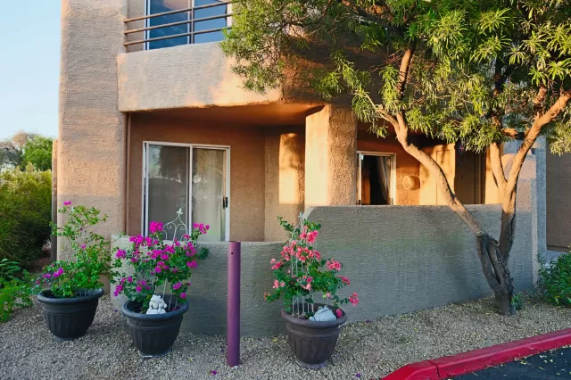 MLS: 6141763 Condo For Sale