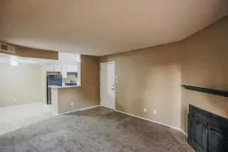 Photo #4: 6141763 Listing