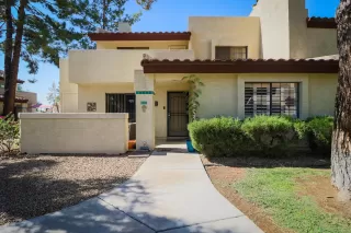 Photo #3: 6141904 Listing