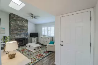 Photo #5: 6141904 Listing