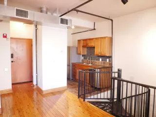 Photo #3: 6142066 Listing