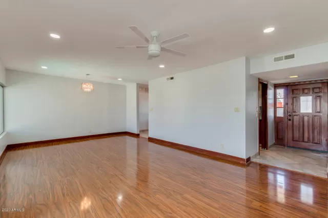 MLS: 6142131 Condo For Sale