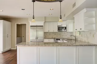 Photo #5: 6142247 Listing 