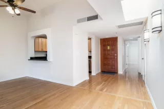 Photo #5: 6142451 Listing