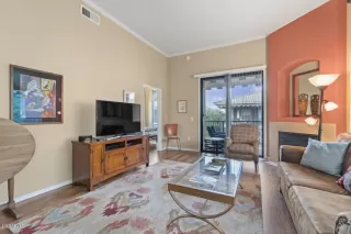 Photo #2: 6142455 Listing 