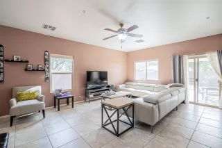 Photo #6: 6142471 Listing