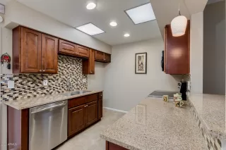 Photo #1: 6142692 Listing 