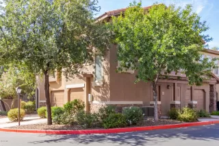 Photo #2: 6142798 Listing