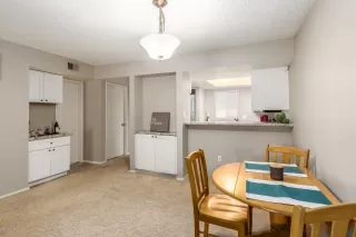 Photo #5: 6142807 Listing