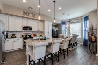 Photo #2: 6142938 Listing 