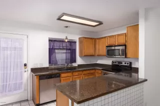 Photo #2: 6142980 Listing