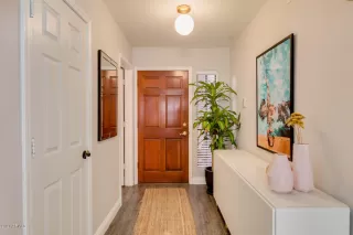 Photo #5: 6143043 Listing