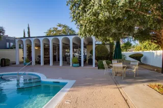 Photo #4: 6143069 Listing