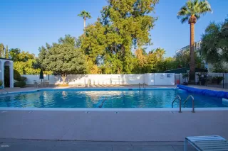 Photo #6: 6143069 Listing