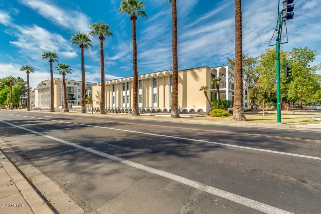 MLS: 6143091 Condo For Sale