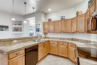 Photo #4: 6143195 Listing