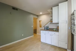 Photo #5: 6143215 Listing