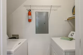 Photo #6: 6143215 Listing