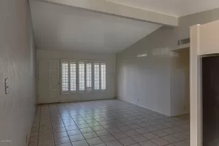 Photo #5: 6143501 Listing