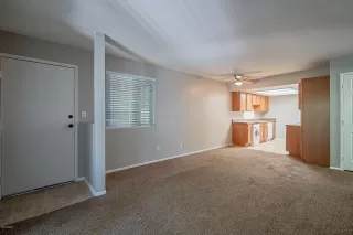 Photo #5: 6143599 Listing