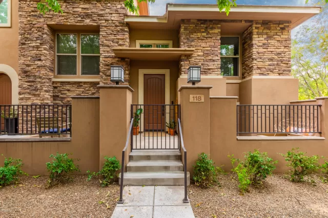 MLS: 6143609 Condo For Sale