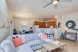 Photo #3: 6143618 Listing