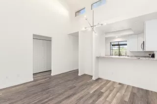 Photo #5: 6143668 Listing