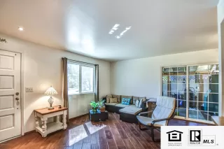 Photo #1: 6143830 Listing