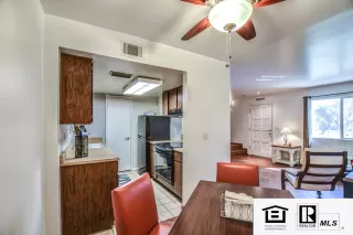 Photo #5: 6143830 Listing