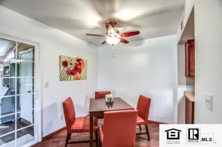 Photo #6: 6143830 Listing