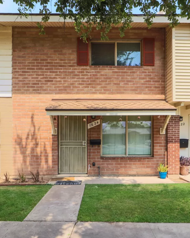 MLS: 6144034 Condo For Sale