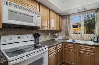 Photo #3: 6144034 Listing