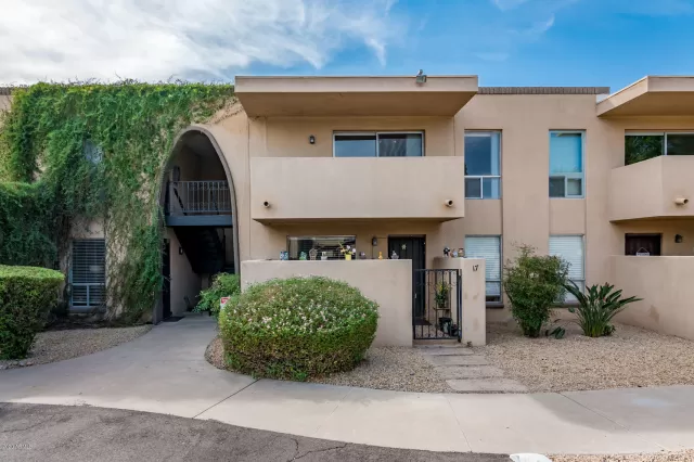 MLS: 6144054 Condo For Sale