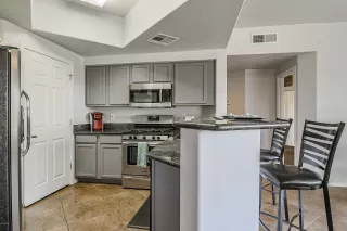 Photo #4: 6144067 Listing 