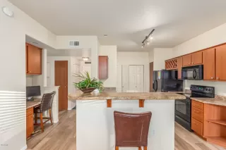 Photo #3: 6144257 Listing