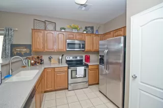 Photo #4: 6144401 Listing