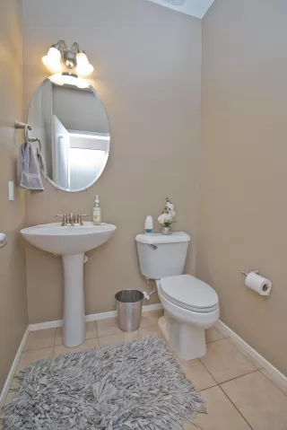 Photo #6: 6144401 Listing