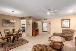 Photo #4: 6144412 Listing