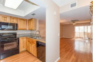 Photo #2: 6144454 Listing 