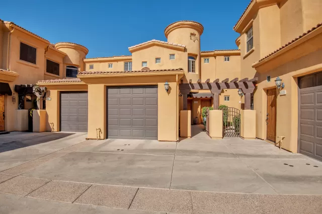 MLS: 6144583 Condo For Sale