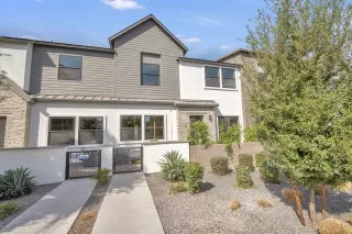 Photo #6: 6144658 Listing