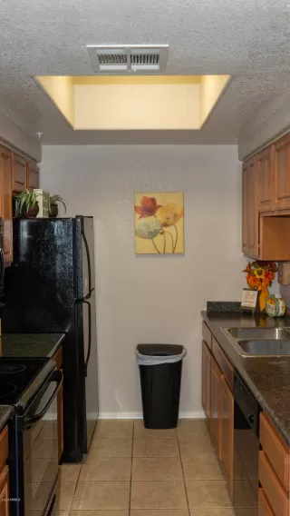 Photo #6: 6144724 Listing