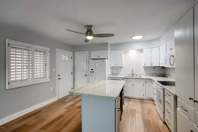 MLS: 6144783 Condo For Sale