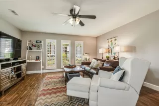 Photo #4: 6144904 Listing