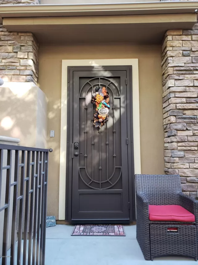 MLS: 6144955 Condo For Sale