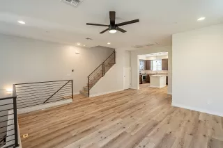 Photo #4: 6145002 Listing