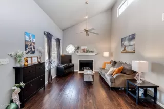 Photo #4: 6145091 Listing