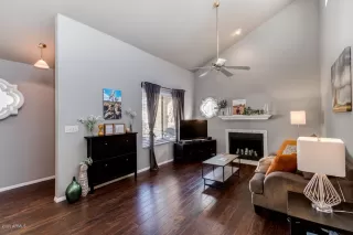 Photo #5: 6145091 Listing